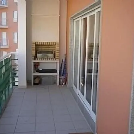 Days, Park Views Easy Living Apartment